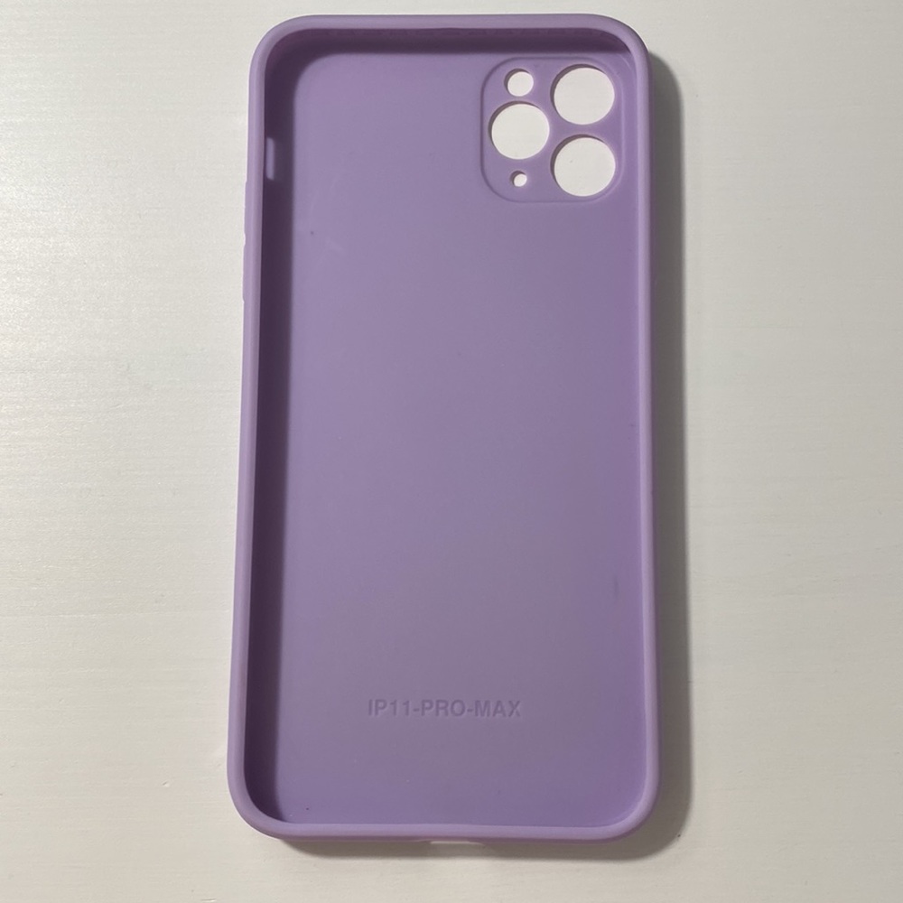 iPhone 11 Pro Max case - Picture 2 of 2